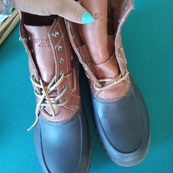 Boots - Picture 6 of 8